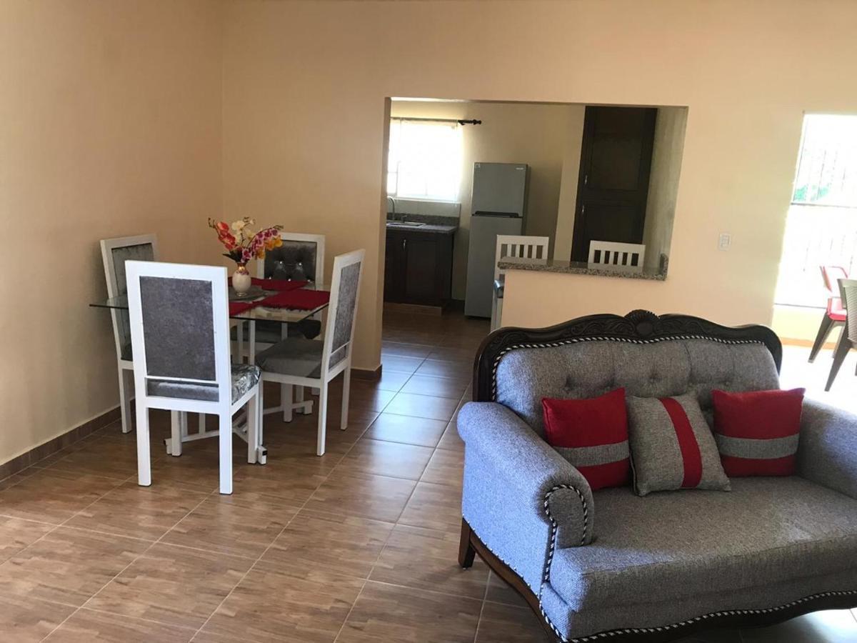 2 Queen Bed Apartment With Smart Tv ,Wifi Y Luz Las 24 Horas Jarabacoa Εξωτερικό φωτογραφία